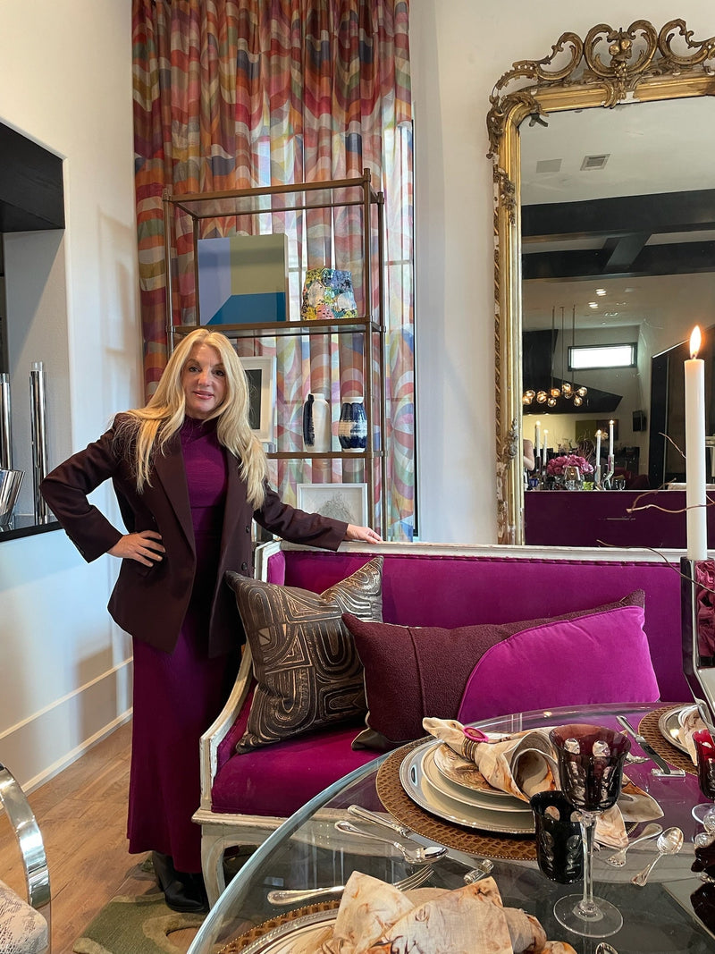 The Holiday Table – Traditional, Classic and COLORFUL