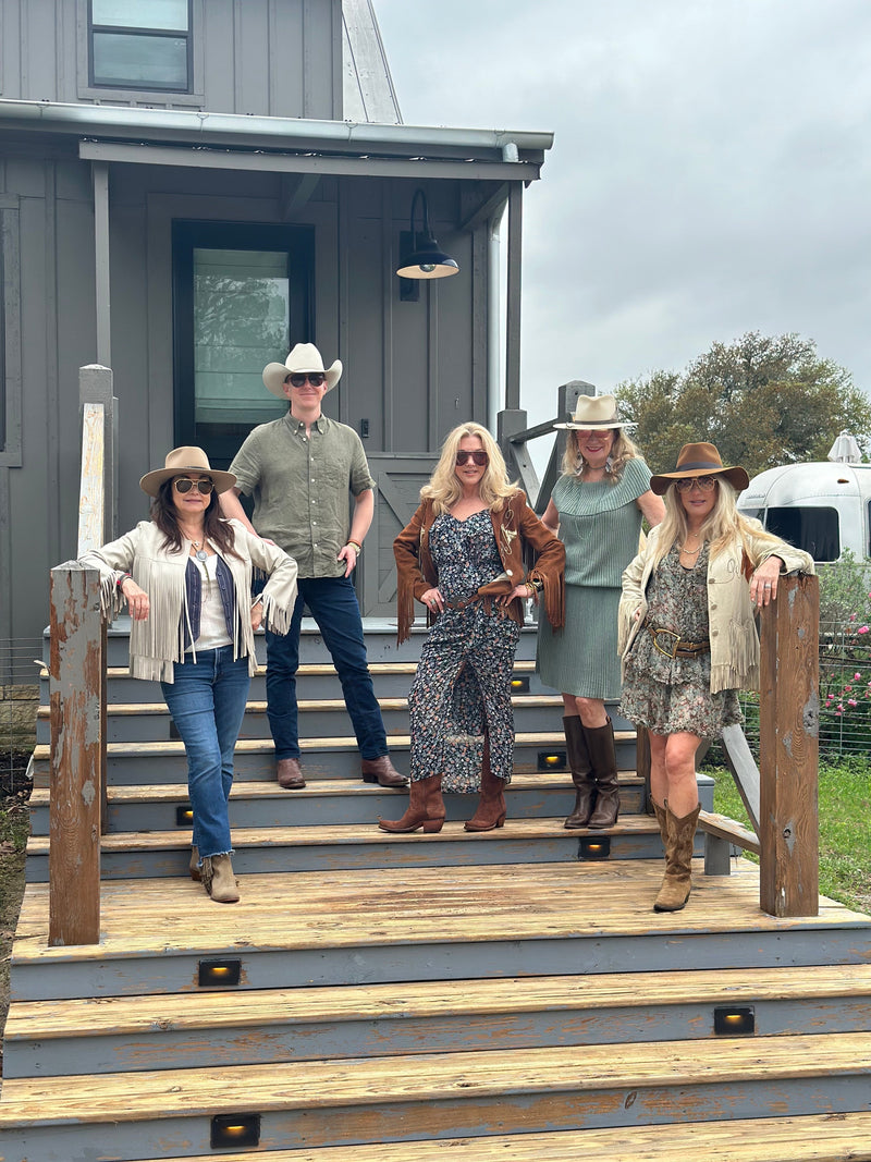 Janet Goes to Round Top!