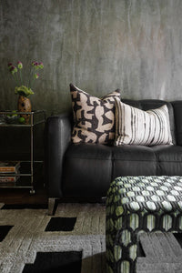 Linear - Charcoal Black